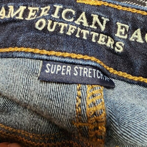 American Eagle Outfitters Womens Super Stretch Distressed Jegging Jeans Size 4 R - Picture 3 of 5